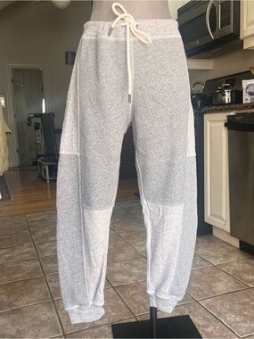 THE GREAT. Size 1. Small.  Light Heather Gray Sweatpants.